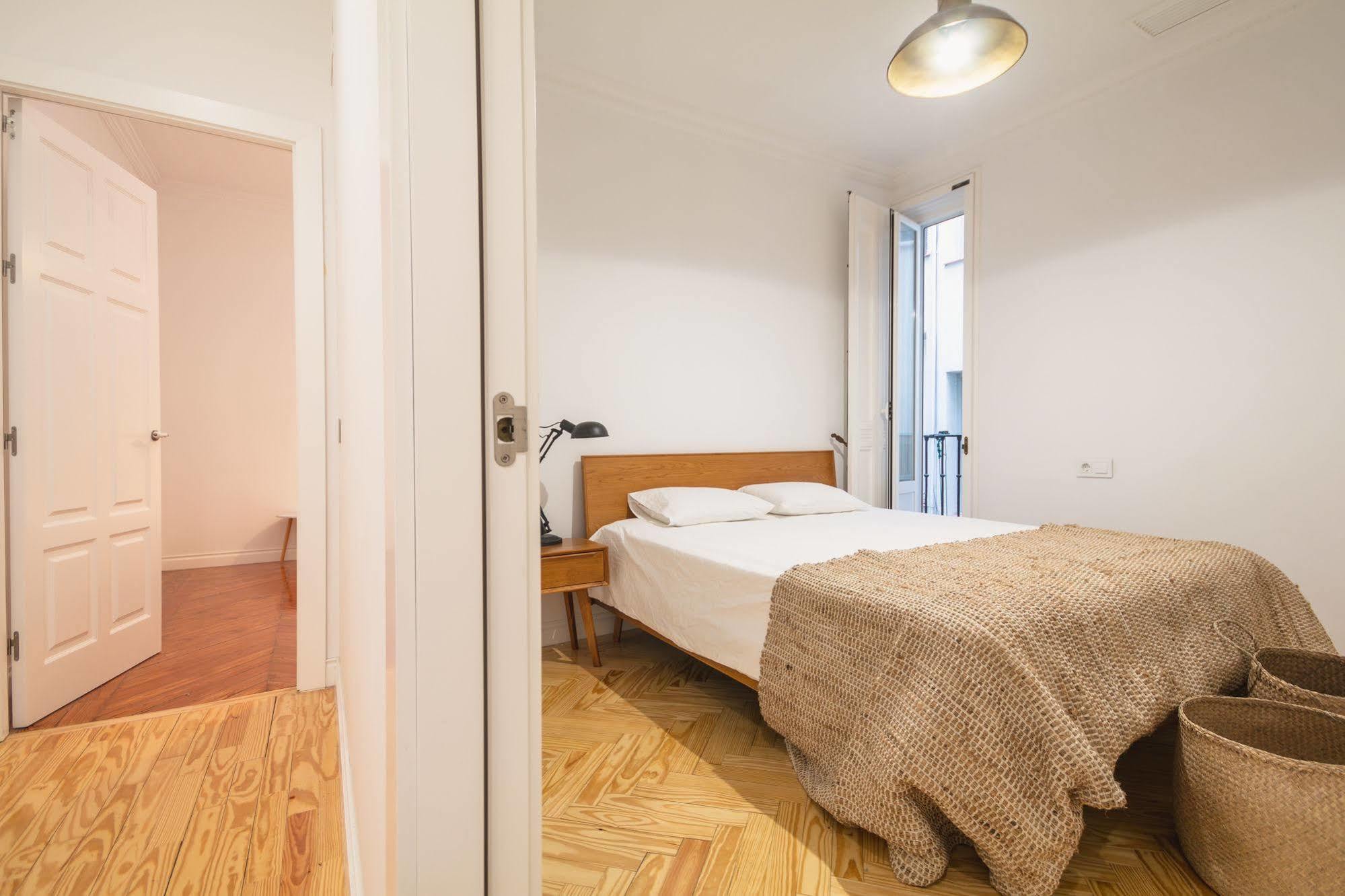 Fuencarral Madrid Exterior photo