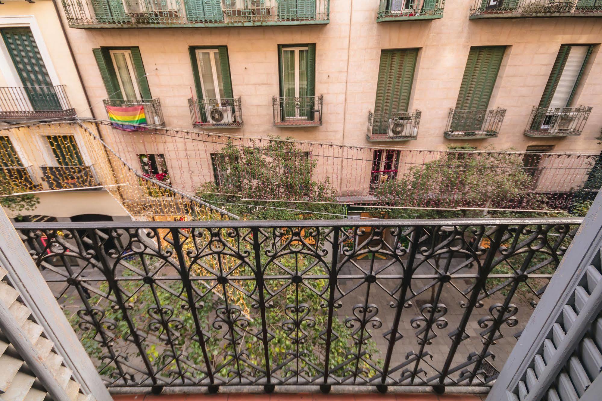 Fuencarral Madrid Exterior photo